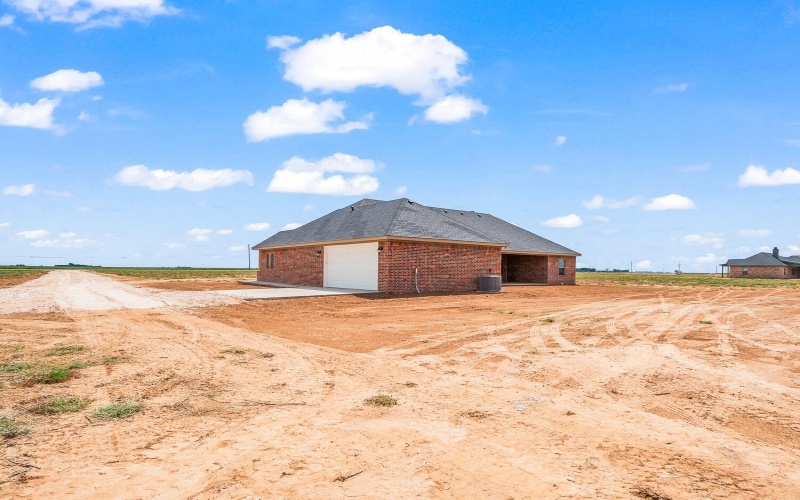 7205 E F M 41, Slaton, TX 79364, 3 Bedrooms Bedrooms, ,2 BathroomsBathrooms,Residential,For Sale,7205 E F M 41,0,202562700