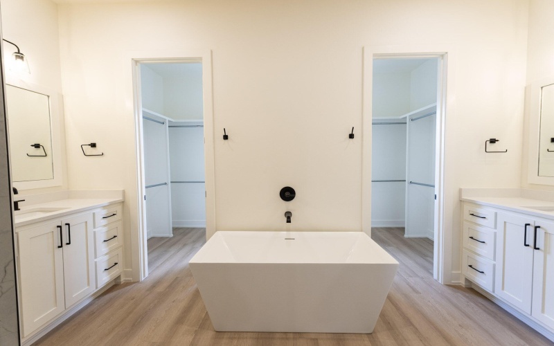 5838 111th Street, Lubbock, TX 79424, 4 Bedrooms Bedrooms, ,3 BathroomsBathrooms,Residential,For Sale,5838 111th Street,0,202562701