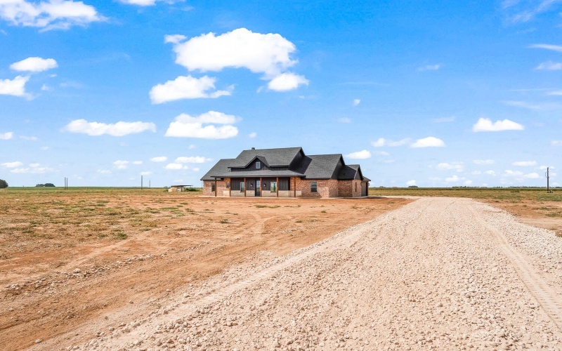 7107 E F M 41, Slaton, TX 79364, 3 Bedrooms Bedrooms, ,2 BathroomsBathrooms,Residential,For Sale,7107 E F M 41,0,202562705