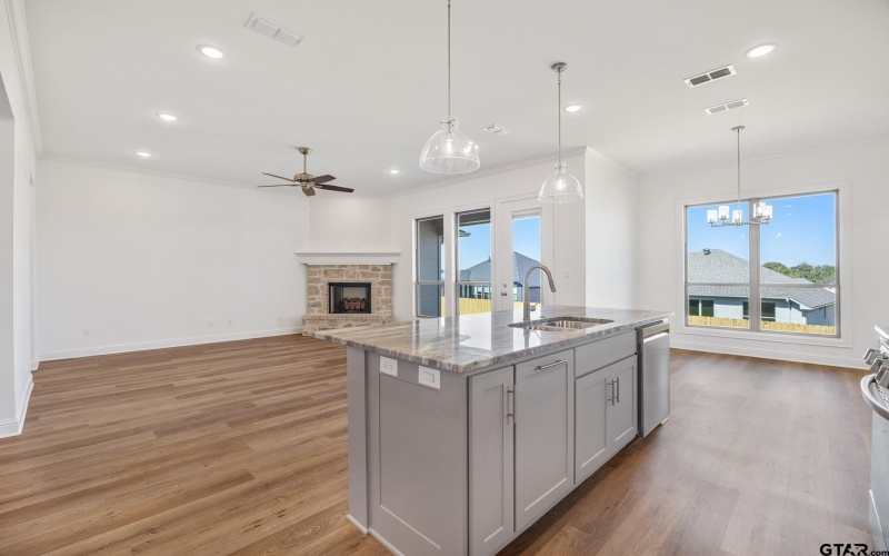 482 Mary Circle, Bullard, TX 75757, 4 Bedrooms Bedrooms, ,2 BathroomsBathrooms,Residential,For Sale,482 Mary Circle,24012275