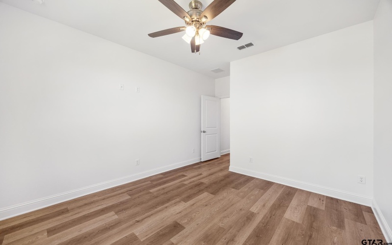 482 Mary Circle, Bullard, TX 75757, 4 Bedrooms Bedrooms, ,2 BathroomsBathrooms,Residential,For Sale,482 Mary Circle,24012275