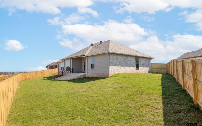 482 Mary Circle, Bullard, TX 75757, 4 Bedrooms Bedrooms, ,2 BathroomsBathrooms,Residential,For Sale,482 Mary Circle,24012275