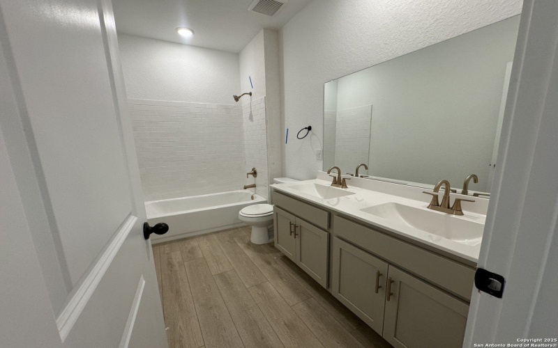 14814 Lower Pass, San Antonio, TX 78252, 3 Habitaciones Habitaciones , ,2 BañosBaños,Residential,En Venta,14814 Lower Pass,0,1920658