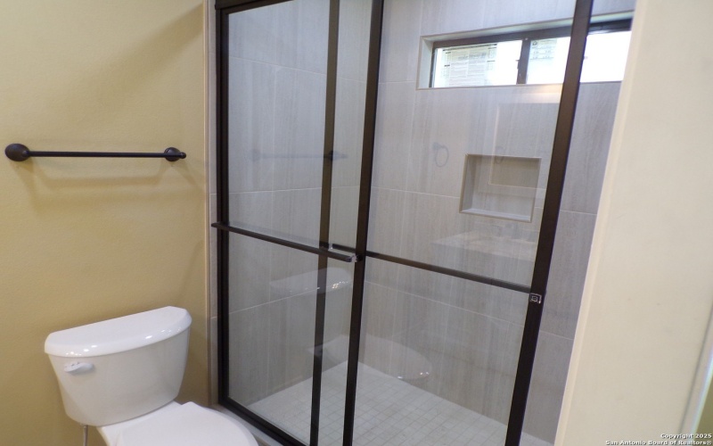 705 W Cargile, Uvalde, TX 78801, 3 Bedrooms Bedrooms, ,2 BathroomsBathrooms,Residential,For Sale,705 W Cargile,0,1920754