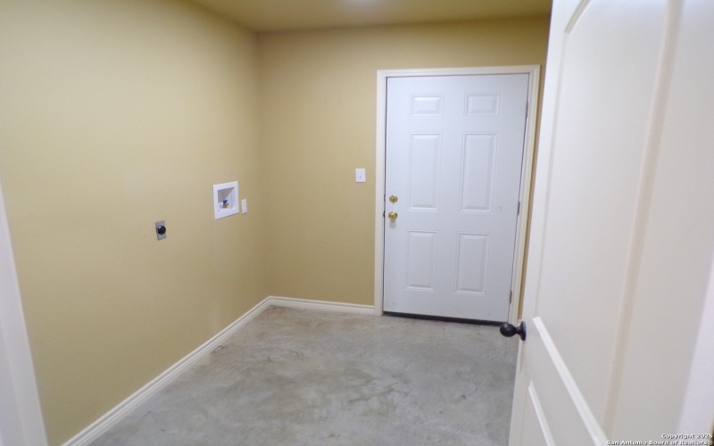 705 W Cargile, Uvalde, TX 78801, 3 Bedrooms Bedrooms, ,2 BathroomsBathrooms,Residential,For Sale,705 W Cargile,0,1920754