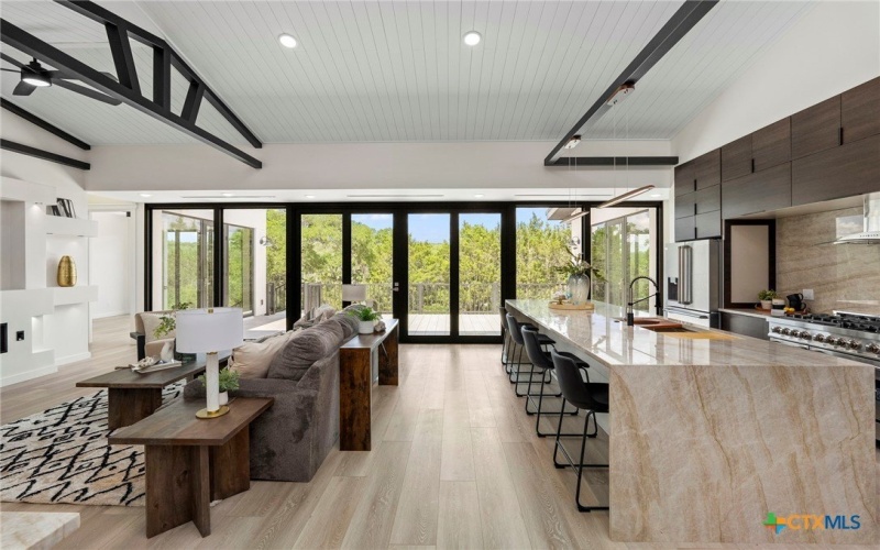 2637 Campestres, Spring Branch, TX 78070, 4 Habitaciones Habitaciones , ,5 BañosBaños,Residential,En Venta,2637 Campestres,0,581635