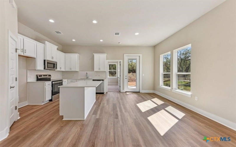 857 Cypress Lane, Cottonwood Shores, TX 78657, 3 Habitaciones Habitaciones , ,2 BañosBaños,Residential,En Venta,857 Cypress Lane,0,597084