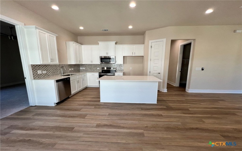 625 Birch Lane, Cottonwood Shores, TX 78657, 3 Bedrooms Bedrooms, ,2 BathroomsBathrooms,Residential,For Sale,625 Birch Lane,0,597085