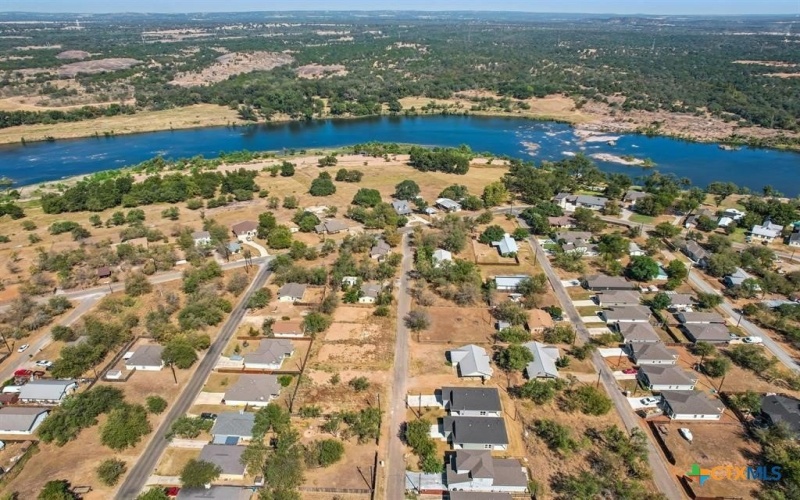 625 Birch Lane, Cottonwood Shores, TX 78657, 3 Bedrooms Bedrooms, ,2 BathroomsBathrooms,Residential,For Sale,625 Birch Lane,0,597085