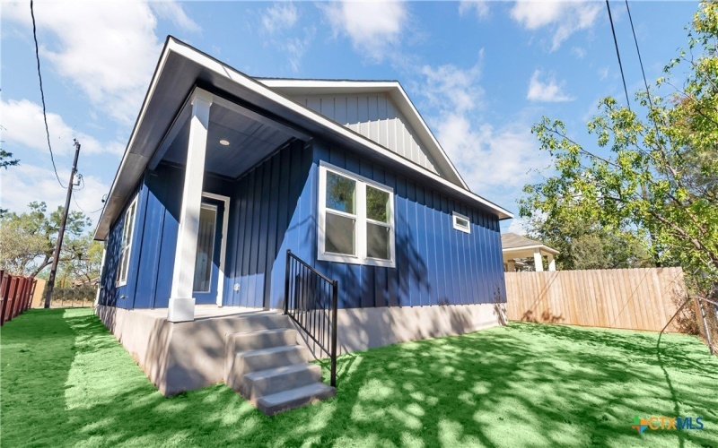 639 Magnolia Lane, Cottonwood Shores, TX 78657, 3 Bedrooms Bedrooms, ,2 BathroomsBathrooms,Residential,For Sale,639 Magnolia Lane,0,597088