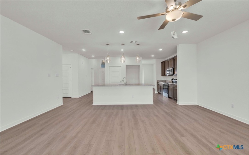 519 Winscott Avenue, Temple, TX 76502, 3 Bedrooms Bedrooms, ,2 BathroomsBathrooms,Residential,For Sale,519 Winscott Avenue,0,597103