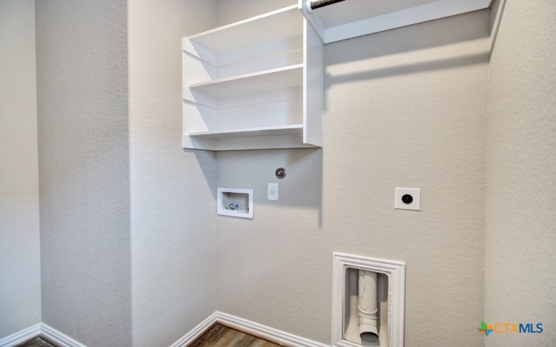 2114 Shepards Street, Seguin, TX 78155, 5 Habitaciones Habitaciones , ,5 BañosBaños,Residential,En Venta,2114 Shepards Street,0,597165