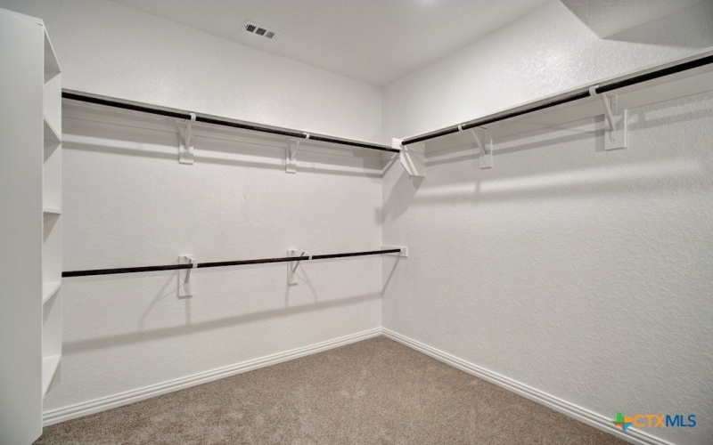 2114 Shepards Street, Seguin, TX 78155, 5 Habitaciones Habitaciones , ,5 BañosBaños,Residential,En Venta,2114 Shepards Street,0,597165