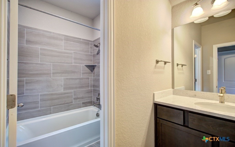 2114 Shepards Street, Seguin, TX 78155, 5 Habitaciones Habitaciones , ,5 BañosBaños,Residential,En Venta,2114 Shepards Street,0,597165