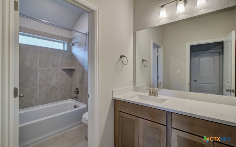 2114 Shepards Street, Seguin, TX 78155, 5 Habitaciones Habitaciones , ,5 BañosBaños,Residential,En Venta,2114 Shepards Street,0,597165