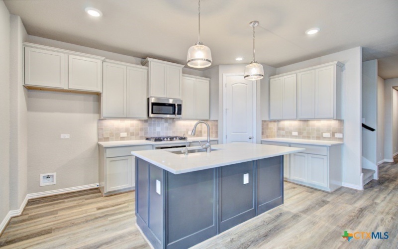 2114 Shepards Street, Seguin, TX 78155, 5 Habitaciones Habitaciones , ,5 BañosBaños,Residential,En Venta,2114 Shepards Street,0,597165