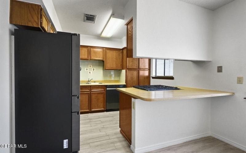 6817 Ridgley Way, El Paso, TX 79904, 2 Bedrooms Bedrooms, ,1 BathroomBathrooms,Residential,For Sale,6817 Ridgley Way,0,933246