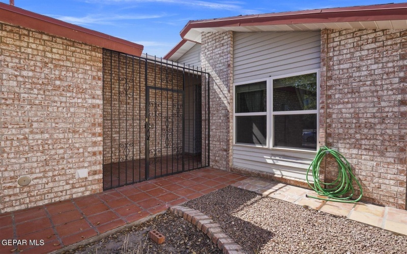 6817 Ridgley Way, El Paso, TX 79904, 2 Bedrooms Bedrooms, ,1 BathroomBathrooms,Residential,For Sale,6817 Ridgley Way,0,933246