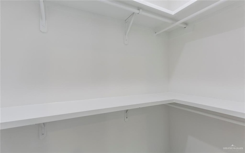 1007 Clarence Avenue, Edinburg, TX 78541, ,Residential Multi Family,En Venta,1007 Clarence Avenue,0,486262