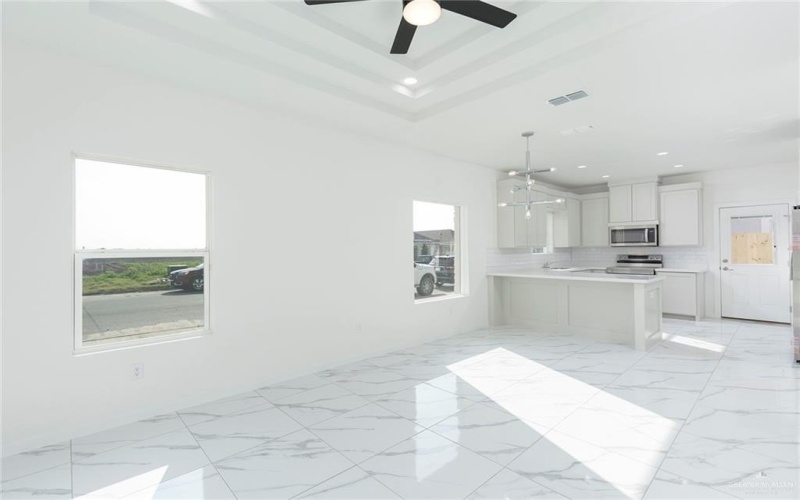 1007 Clarence Avenue, Edinburg, TX 78541, ,Residential Multi Family,En Venta,1007 Clarence Avenue,0,486262