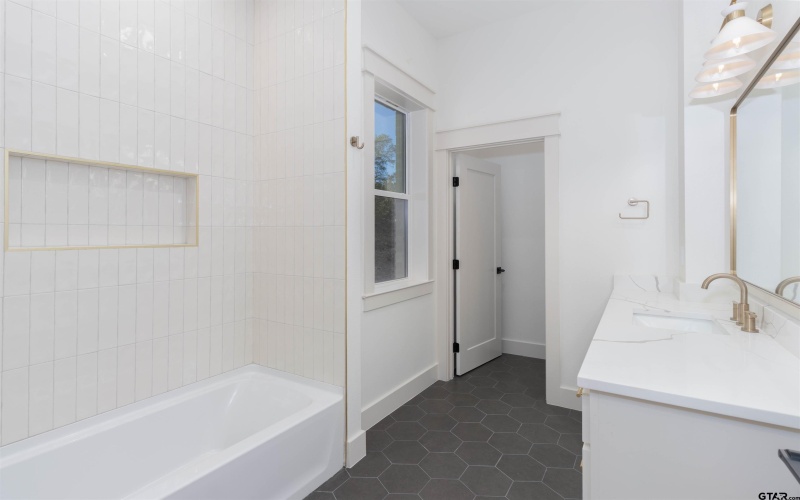 3964 Hogan Dr, Tyler, TX 75709, 3 Habitaciones Habitaciones , ,3 BañosBaños,Residential,En Venta,3964 Hogan Dr,0,25016271