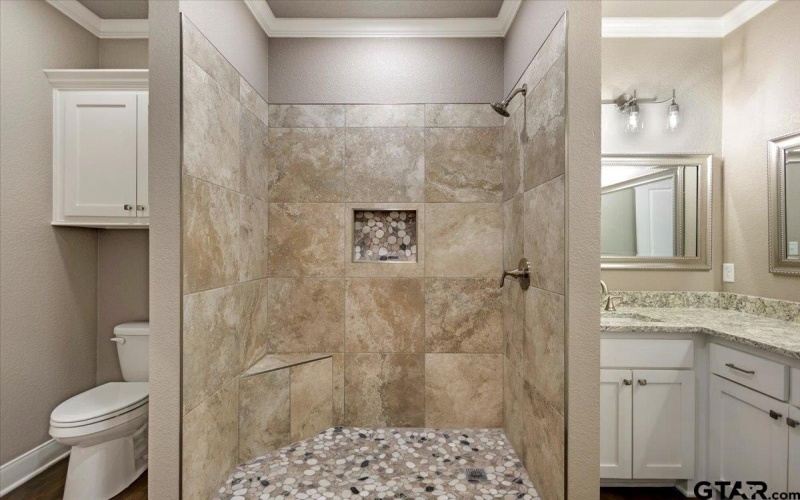 304 East Cottonwood, Overton, TX 75684, 2 Habitaciones Habitaciones , ,2 BañosBaños,Residential,En Venta,304 East Cottonwood,0,25016274