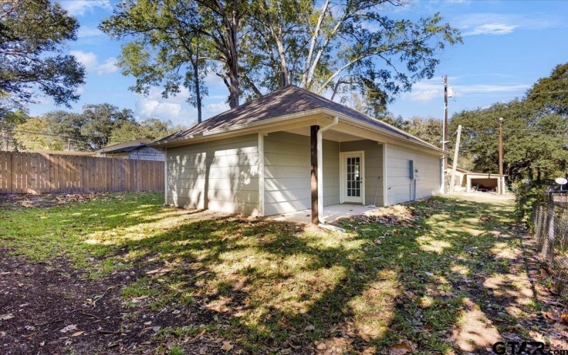 304 East Cottonwood, Overton, TX 75684, 2 Habitaciones Habitaciones , ,2 BañosBaños,Residential,En Venta,304 East Cottonwood,0,25016274