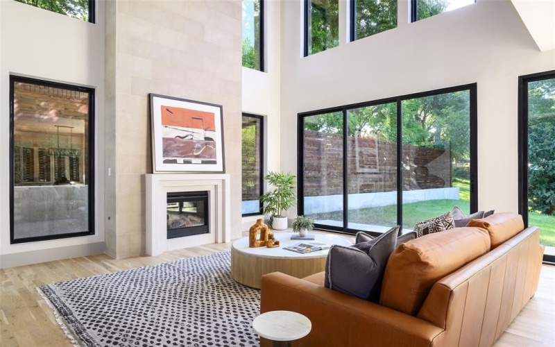 6984 Santa Barbara Drive, Dallas, TX 75214, 5 Bedrooms Bedrooms, ,5 BathroomsBathrooms,Residential,For Sale,6984 Santa Barbara Drive,0,21043156