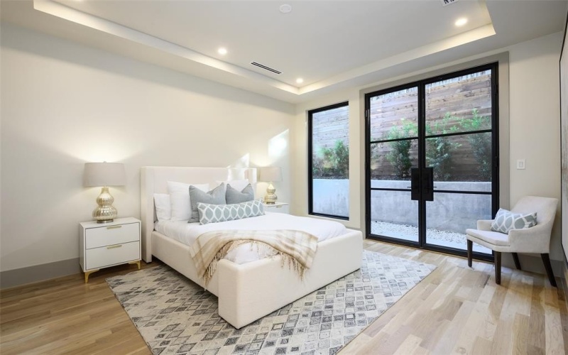 6984 Santa Barbara Drive, Dallas, TX 75214, 5 Bedrooms Bedrooms, ,5 BathroomsBathrooms,Residential,For Sale,6984 Santa Barbara Drive,0,21043156