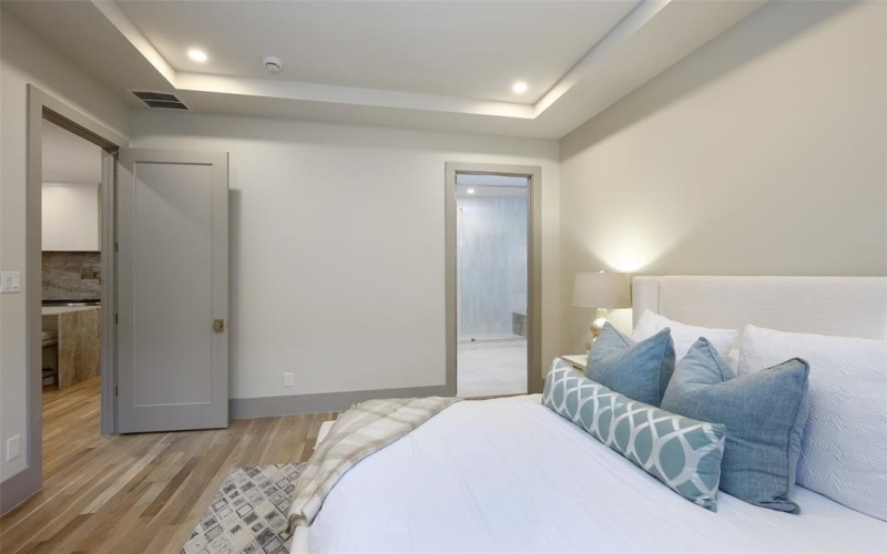 6984 Santa Barbara Drive, Dallas, TX 75214, 5 Bedrooms Bedrooms, ,5 BathroomsBathrooms,Residential,For Sale,6984 Santa Barbara Drive,0,21043156