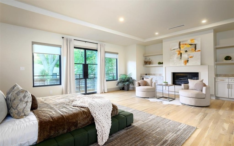 6984 Santa Barbara Drive, Dallas, TX 75214, 5 Bedrooms Bedrooms, ,5 BathroomsBathrooms,Residential,For Sale,6984 Santa Barbara Drive,0,21043156