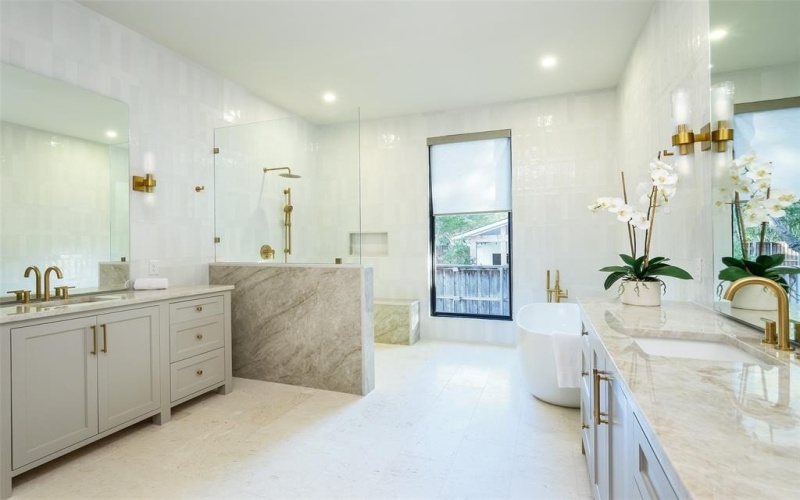 6984 Santa Barbara Drive, Dallas, TX 75214, 5 Bedrooms Bedrooms, ,5 BathroomsBathrooms,Residential,For Sale,6984 Santa Barbara Drive,0,21043156