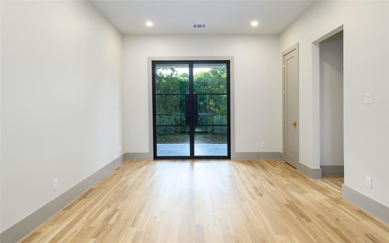 6984 Santa Barbara Drive, Dallas, TX 75214, 5 Bedrooms Bedrooms, ,5 BathroomsBathrooms,Residential,For Sale,6984 Santa Barbara Drive,0,21043156