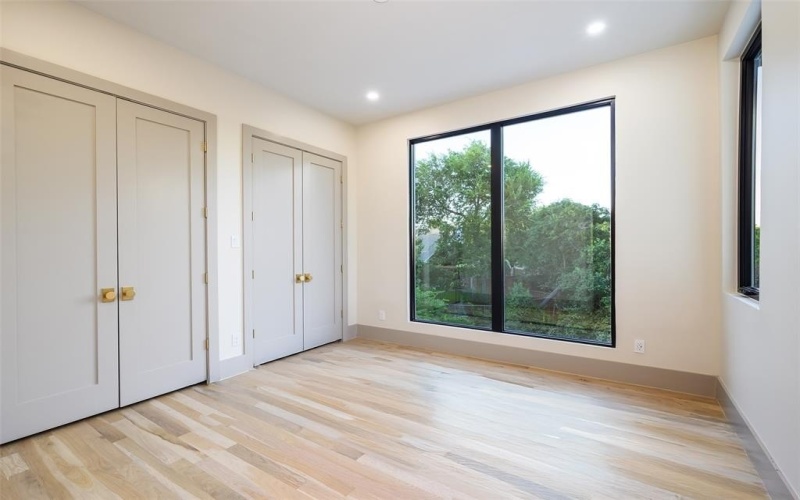 6984 Santa Barbara Drive, Dallas, TX 75214, 5 Bedrooms Bedrooms, ,5 BathroomsBathrooms,Residential,For Sale,6984 Santa Barbara Drive,0,21043156