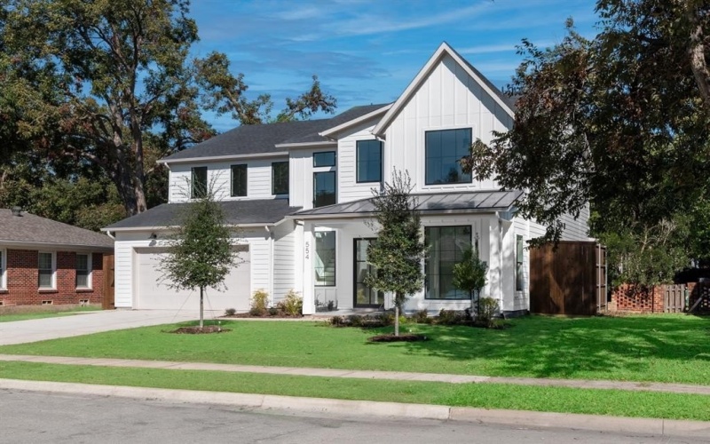 554 Kirkwood Drive, Dallas, TX 75218, 5 Bedrooms Bedrooms, ,5 BathroomsBathrooms,Residential,For Sale,554 Kirkwood Drive,0,21066638