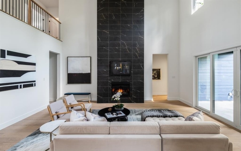 554 Kirkwood Drive, Dallas, TX 75218, 5 Bedrooms Bedrooms, ,5 BathroomsBathrooms,Residential,For Sale,554 Kirkwood Drive,0,21066638