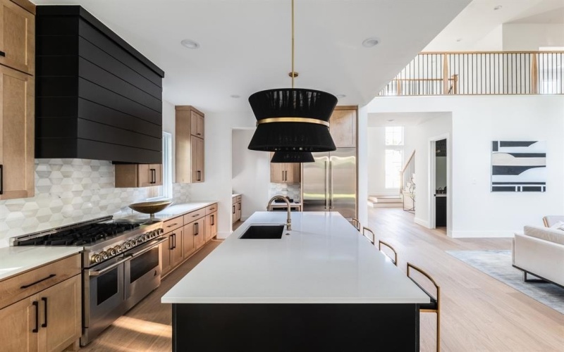 554 Kirkwood Drive, Dallas, TX 75218, 5 Bedrooms Bedrooms, ,5 BathroomsBathrooms,Residential,For Sale,554 Kirkwood Drive,0,21066638