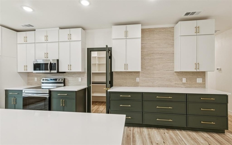 1427 Smokehouse Street, Mesquite, TX 75149, 3 Bedrooms Bedrooms, ,2 BathroomsBathrooms,Residential,For Sale,1427 Smokehouse Street,0,21093957