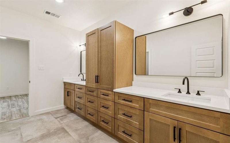 1427 Smokehouse Street, Mesquite, TX 75149, 3 Bedrooms Bedrooms, ,2 BathroomsBathrooms,Residential,For Sale,1427 Smokehouse Street,0,21093957