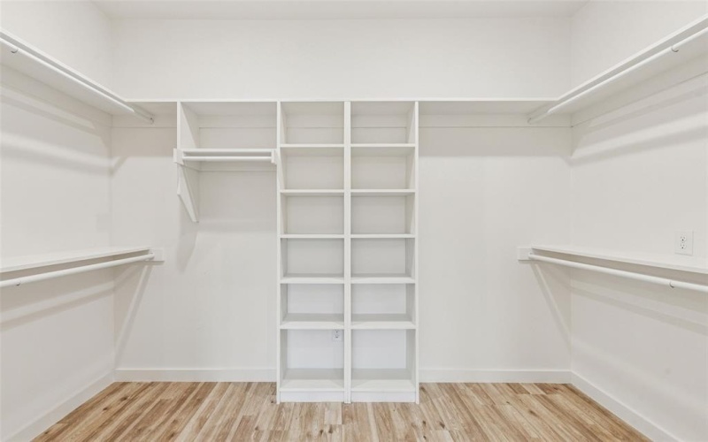 1427 Smokehouse Street, Mesquite, TX 75149, 3 Bedrooms Bedrooms, ,2 BathroomsBathrooms,Residential,For Sale,1427 Smokehouse Street,0,21093957