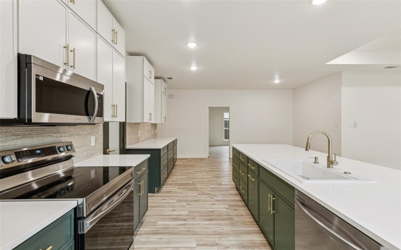 1427 Smokehouse Street, Mesquite, TX 75149, 3 Bedrooms Bedrooms, ,2 BathroomsBathrooms,Residential,For Sale,1427 Smokehouse Street,0,21093957