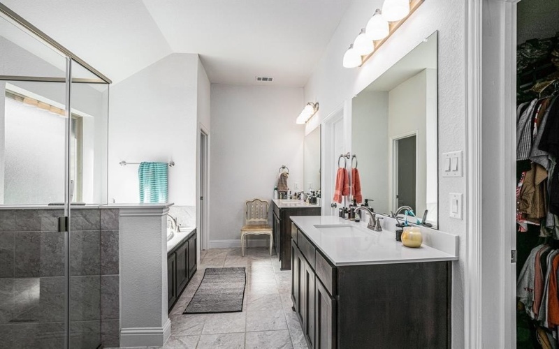 417 Elyse Road, Keene, TX 76059, 3 Bedrooms Bedrooms, ,2 BathroomsBathrooms,Residential,For Sale,417 Elyse Road,0,21098143