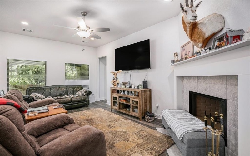 417 Elyse Road, Keene, TX 76059, 3 Bedrooms Bedrooms, ,2 BathroomsBathrooms,Residential,For Sale,417 Elyse Road,0,21098143