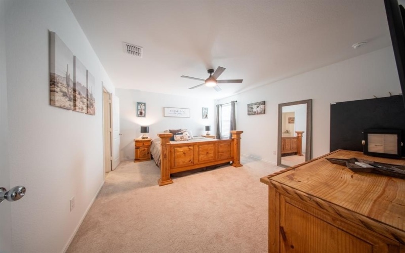 14128 Golden Bridge Drive, Pilot Point, TX 76258, 4 Bedrooms Bedrooms, ,2 BathroomsBathrooms,Residential,For Sale,14128 Golden Bridge Drive,0,21098414