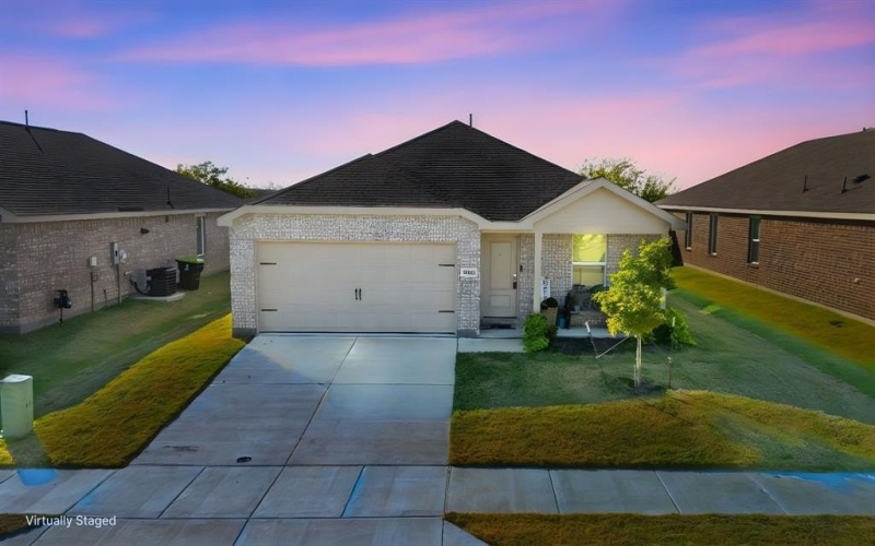 14128 Golden Bridge Drive, Pilot Point, TX 76258, 4 Bedrooms Bedrooms, ,2 BathroomsBathrooms,Residential,For Sale,14128 Golden Bridge Drive,0,21098414