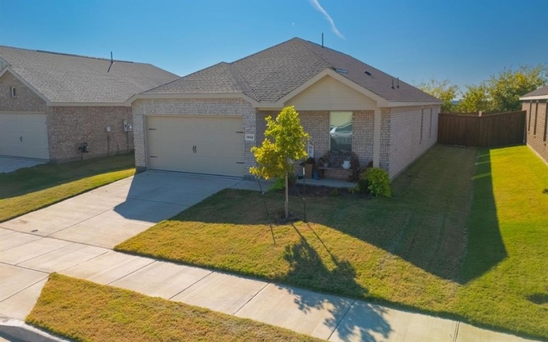 14128 Golden Bridge Drive, Pilot Point, TX 76258, 4 Bedrooms Bedrooms, ,2 BathroomsBathrooms,Residential,For Sale,14128 Golden Bridge Drive,0,21098414