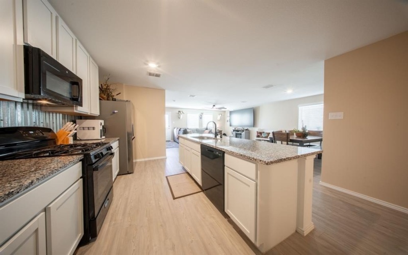 14128 Golden Bridge Drive, Pilot Point, TX 76258, 4 Bedrooms Bedrooms, ,2 BathroomsBathrooms,Residential,For Sale,14128 Golden Bridge Drive,0,21098414