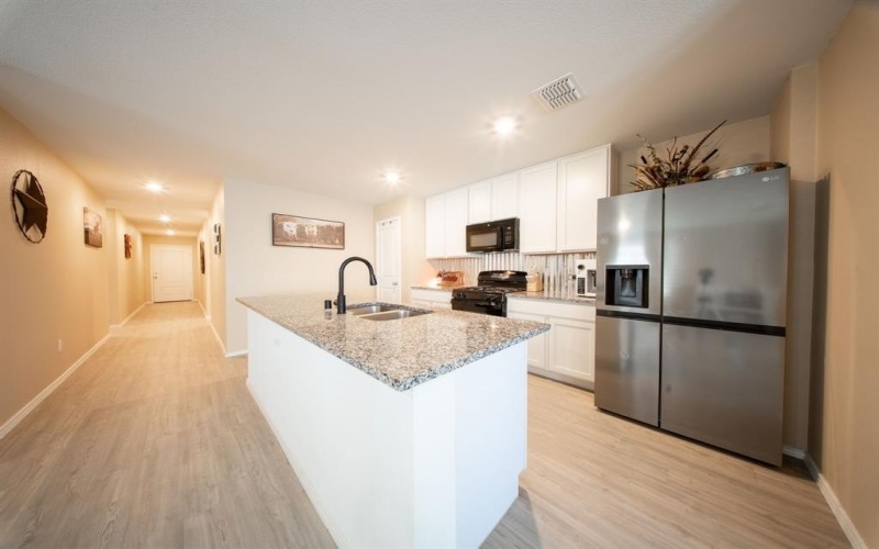 14128 Golden Bridge Drive, Pilot Point, TX 76258, 4 Bedrooms Bedrooms, ,2 BathroomsBathrooms,Residential,For Sale,14128 Golden Bridge Drive,0,21098414