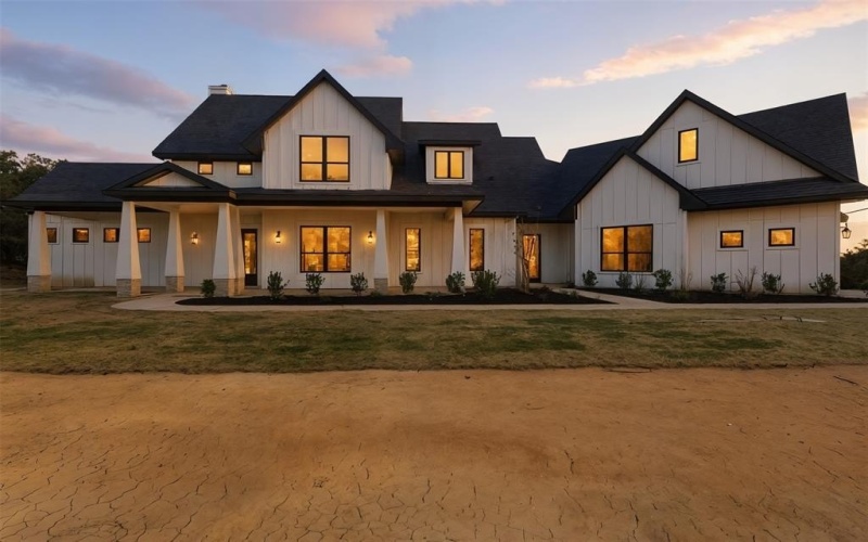 1552 Lakeridge Boulevard, Sunset, TX 76270, 4 Bedrooms Bedrooms, ,3 BathroomsBathrooms,Residential,For Sale,1552 Lakeridge Boulevard,0,21101331