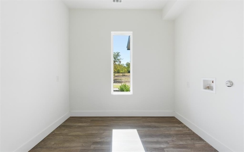 1552 Lakeridge Boulevard, Sunset, TX 76270, 4 Bedrooms Bedrooms, ,3 BathroomsBathrooms,Residential,For Sale,1552 Lakeridge Boulevard,0,21101331